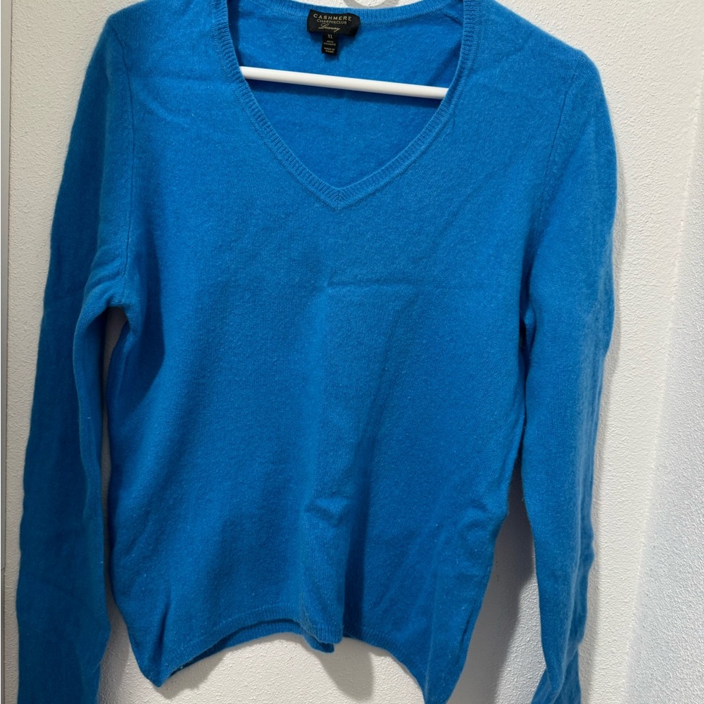 Blue V-Neck Cashmere Sweater